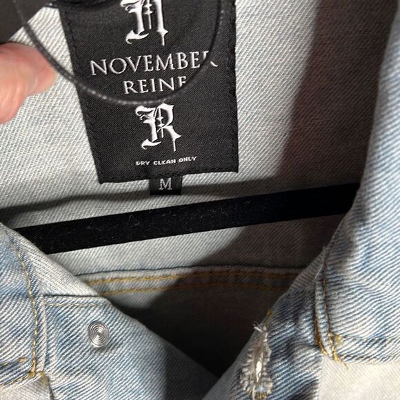 November Reine Women's Warewolf Graphic Blue Demin Jacket Casual Size Medium NWT - Picture 3 of 5
